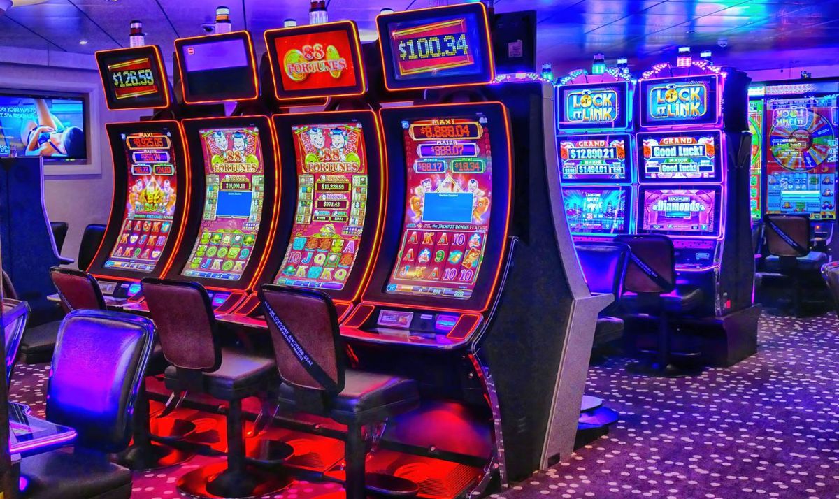 Unveiling the Charm of Playing Fund Slots Online