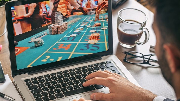 The Rise of Online Gambling: Trends, Risks, and the Future